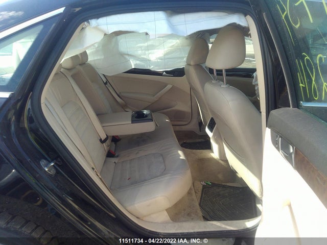 1VWCV7A32FC022814 Volkswagen PASSAT SEL