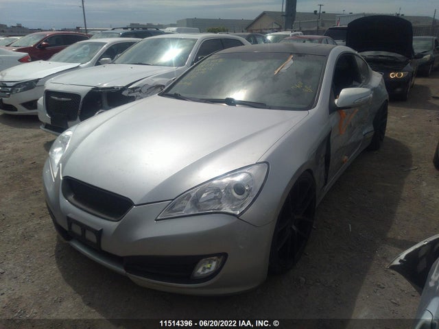 Hyundai Genesis 2010 KMHHU6KH9AU018175 Image 2