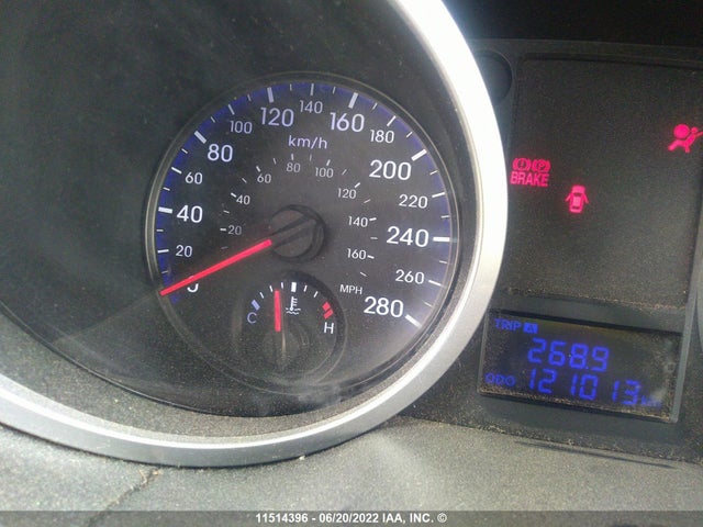 Hyundai Genesis 2010 KMHHU6KH9AU018175 Image 8
