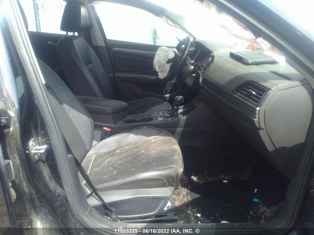 3VWE57BU9KM012189 Volkswagen JETTA SEL