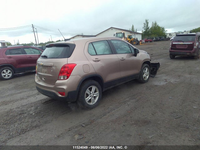 Chevrolet TRAX LS 2019 3GNCJNSBXKL118981 Image 4