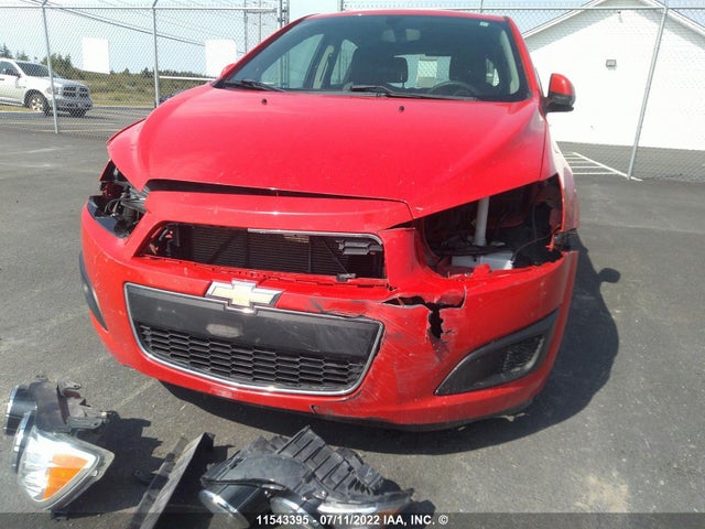 Chevrolet SONIC LS 2015 1G1JA6SH2F4188005 Image 6