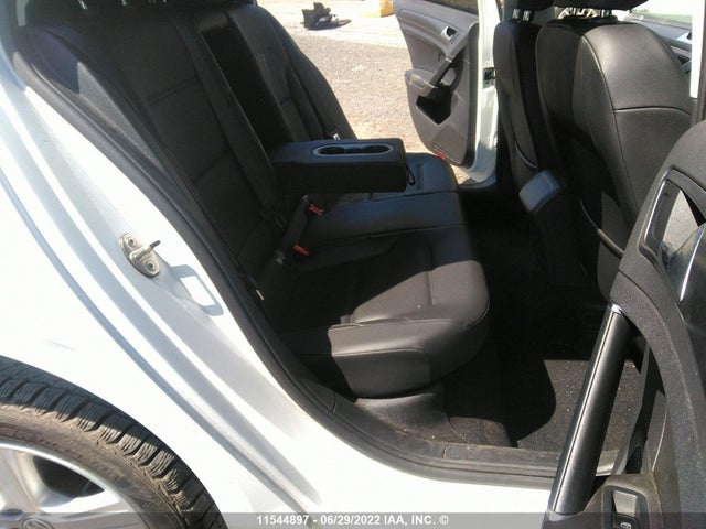 3VWG17AU6JM256533 Volkswagen Golf Comfortline