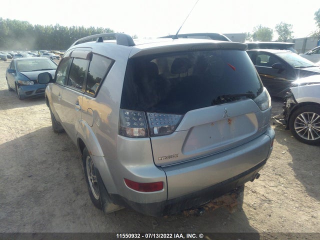 JA4MT31X08Z600752 Mitsubishi Outlander