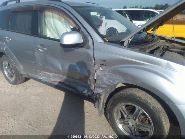 JA4MT31X08Z600752 Mitsubishi Outlander