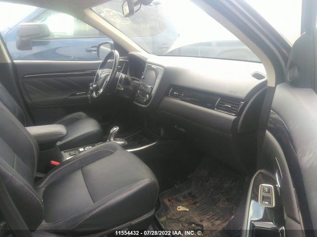 JA4J24A52JZ620193 Mitsubishi Outlander Se/gt