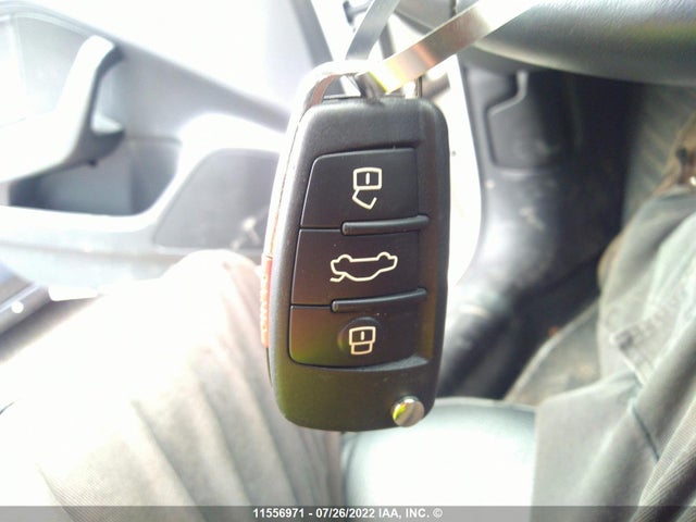 WAUB8GFF9J1007608 Audi A3 PREMIUM