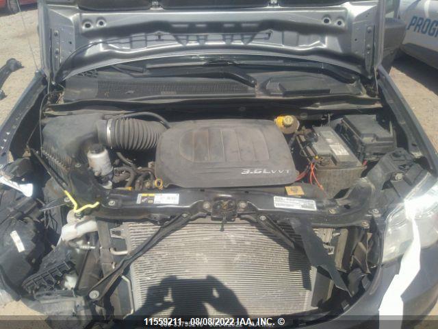 Dodge Grand Caravan Crew 2018 2C4RDGDG8JR290121 Image 3