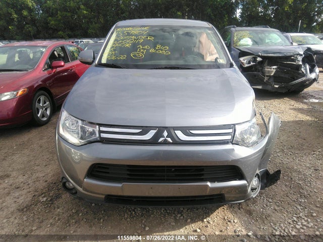 JA4AZ3A34EZ012119 Mitsubishi Outlander Se