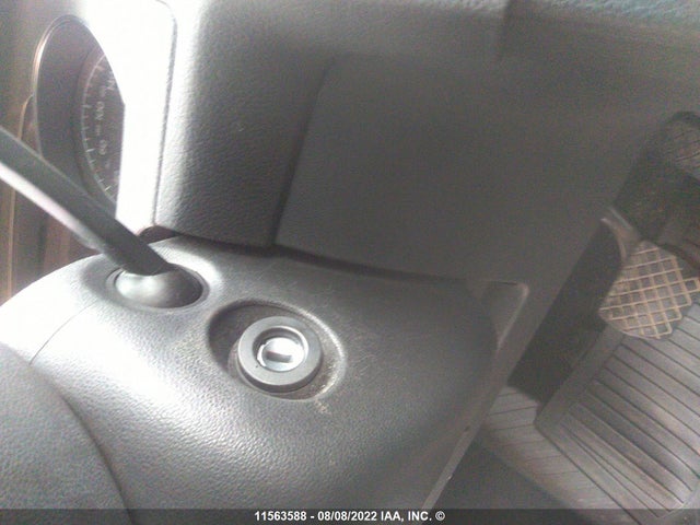 3VW217AU5FM084383 Volkswagen GOLF