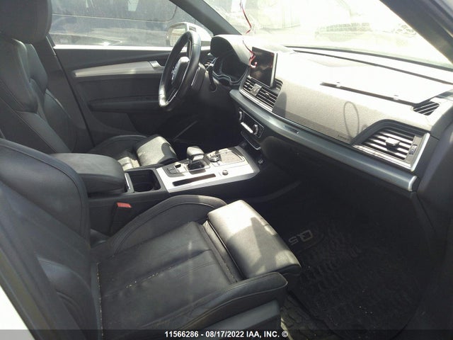 WA1FNAFY3J2142356 Audi Q5 Technik S-line