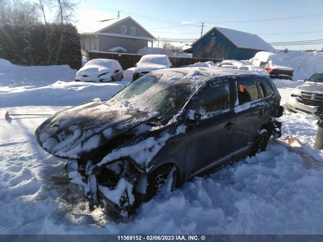 JA4AZ2A36GZ602562 Mitsubishi Outlander Es