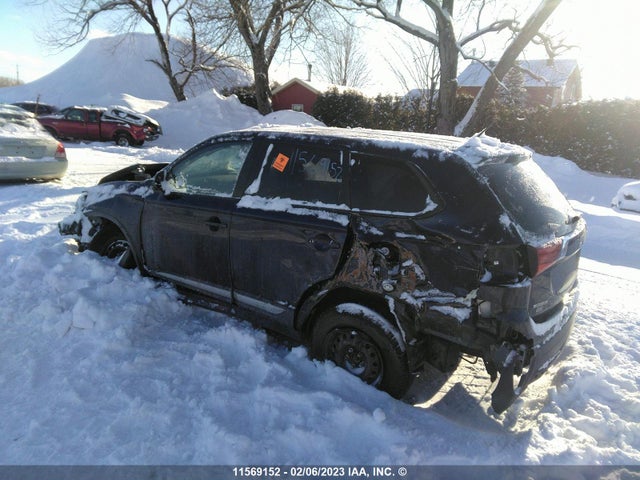 JA4AZ2A36GZ602562 Mitsubishi Outlander Es