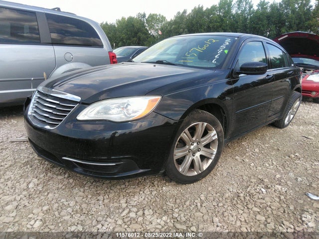 1C3CCBAG8CN235866 Chrysler 200 LX
