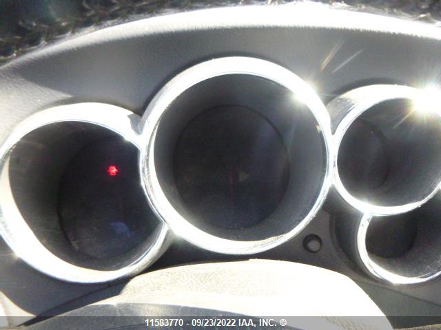 Toyota Matrix 2006 2T1KR32E26C622333 Image 8