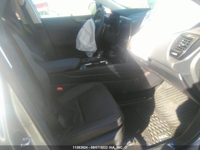 2T2GKCEZ5NC003700 Lexus NX 350H