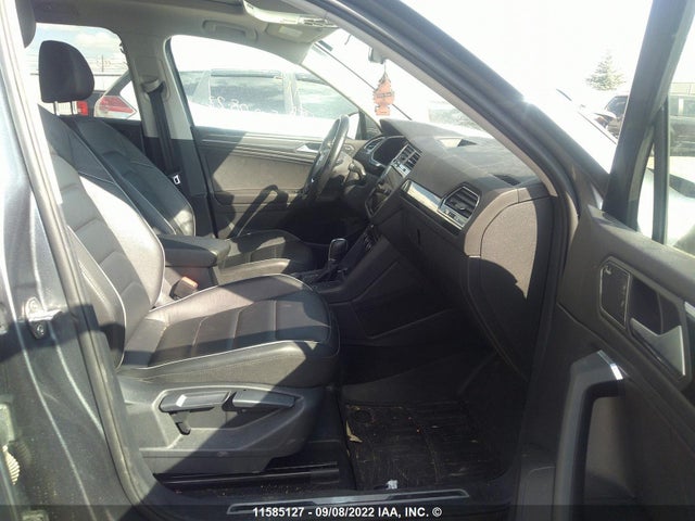 3VV4B7AX6KM002305 Volkswagen Tiguan