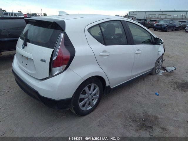 Toyota PRIUS C 2017 JTDKDTB3XH1593653 Image 5