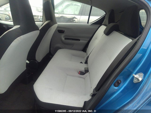 Toyota PRIUS C 2013 JTDKDTB30D1538350 Image 9