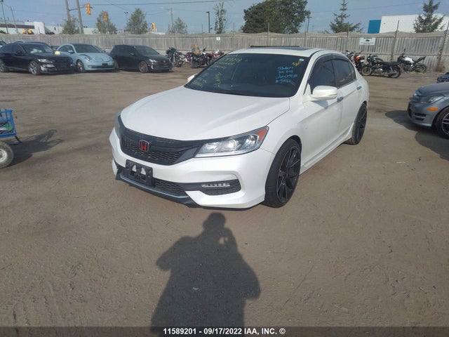 Honda Accord 2017 1HGCR2F60HA806664 Image 2