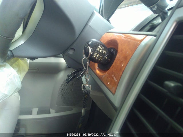 2A8HR64X09R553195 Chrysler Town & Country Limited