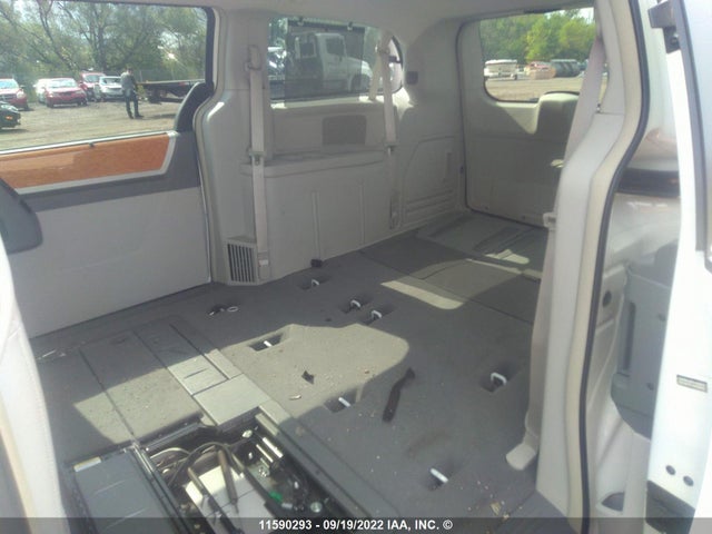 2A8HR64X09R553195 Chrysler Town & Country Limited