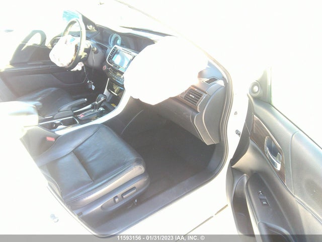 Honda Accord 2016 1HGCR3F94GA800929 Image 6