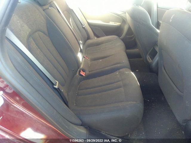 1C3CCCFB5GN177062 Chrysler 200 LX