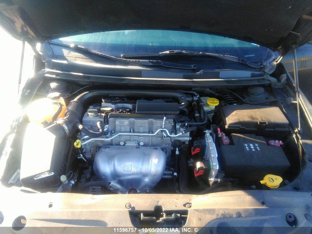 1C3CCCFB5FN734938 Chrysler 200 LX