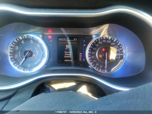 1C3CCCFB5FN734938 Chrysler 200 LX