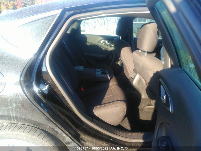 1C3CCCFB5FN734938 Chrysler 200 LX