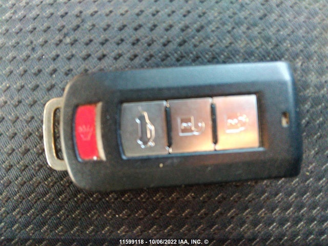 JA32U2FU4HU607685 Mitsubishi LANCER ES