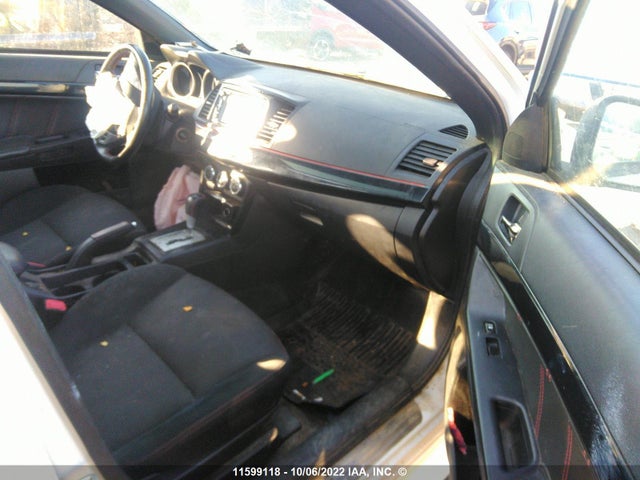 JA32U2FU4HU607685 Mitsubishi LANCER ES