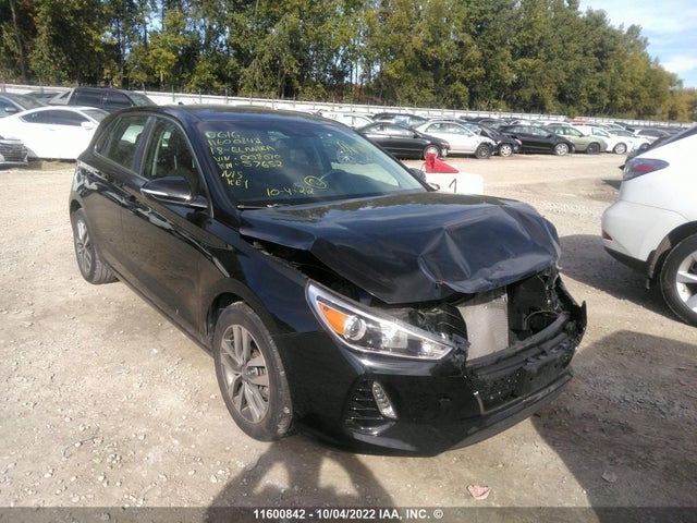 Hyundai ELANTRA GT 2018 KMHH35LE9JU008070 Image 1