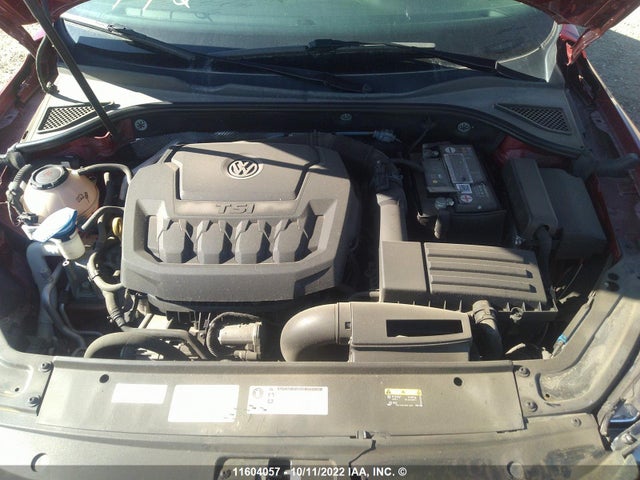 1VWAA7A33JC025992 Volkswagen Passat S/r-line