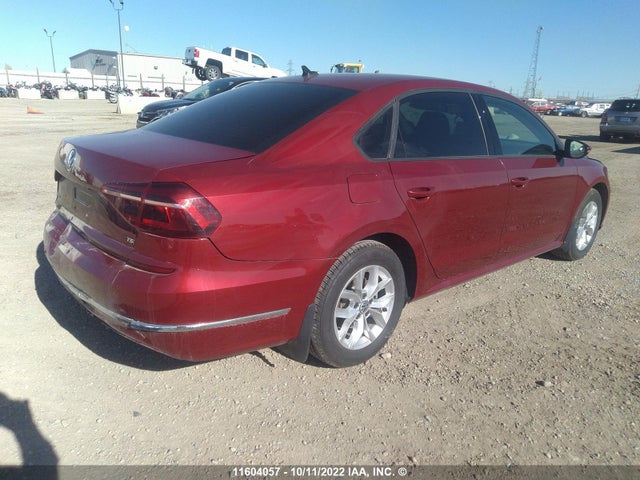 1VWAA7A33JC025992 Volkswagen Passat S/r-line