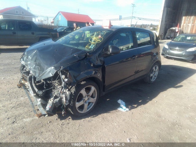 Chevrolet SONIC LT 2015 1G1JC6SH5F4183326 Image 2