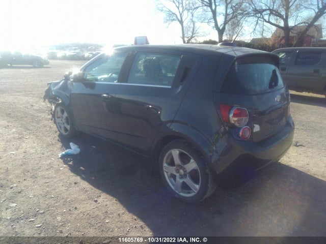 Chevrolet SONIC LT 2015 1G1JC6SH5F4183326 Image 3