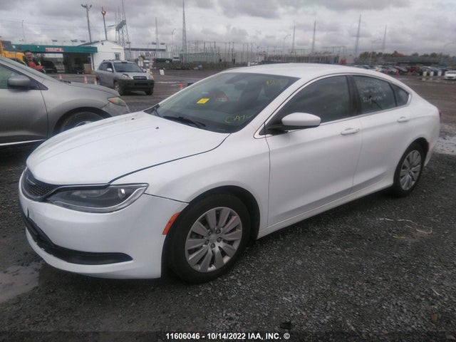 1C3CCCFB7FN682616 Chrysler 200 LX