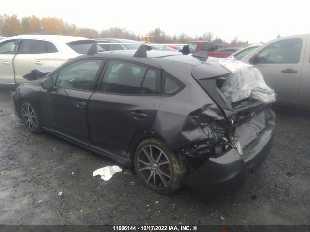4S3GTAF60J3733124 Subaru Impreza Premium Plus