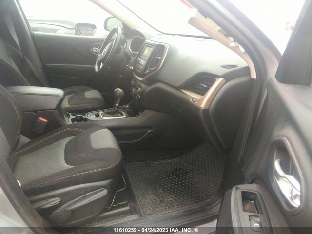 1C4PJMAF0GW345409 Jeep Cherokee Sport