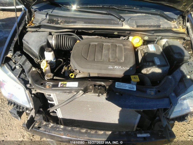 2C4RC1CG7ER372106 Chrysler Town & Country Touring L