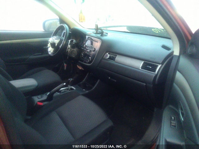 JA4JZ3AX8EZ603105 Mitsubishi Outlander