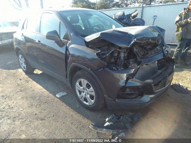 Chevrolet TRAX LS 2019 3GNCJKSB0KL156931 main image