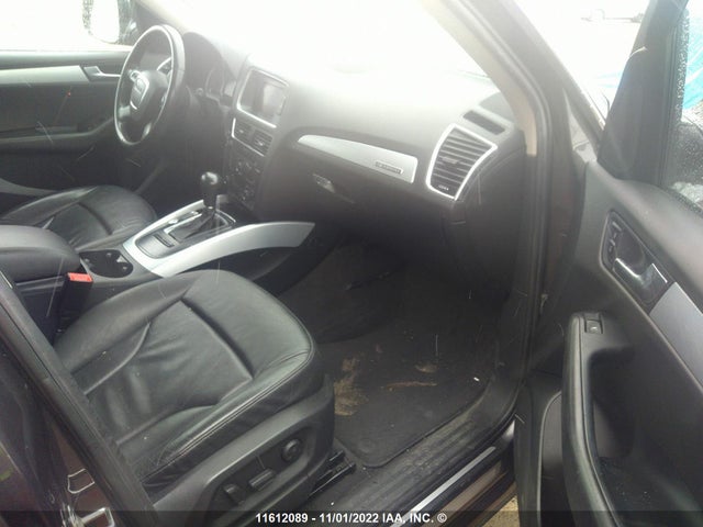 WA1LKCFP2BA017130 Audi Q5 Premium Plus