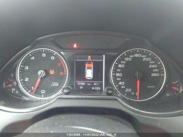 WA1LKCFP2BA017130 Audi Q5 Premium Plus