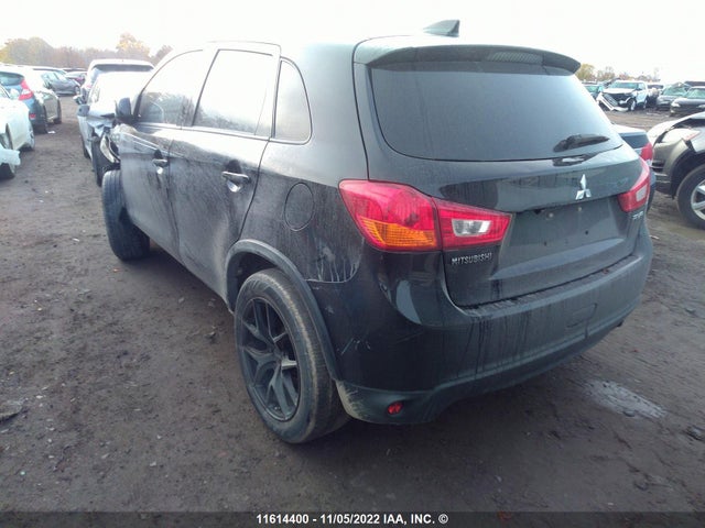 JA4AH3AU0HZ610417 Mitsubishi Rvr Se/es