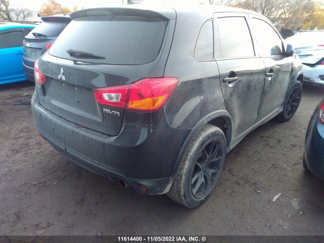 JA4AH3AU0HZ610417 Mitsubishi Rvr Se/es