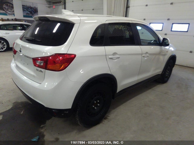 JA4AJ3AU5HZ604214 Mitsubishi RVR SE
