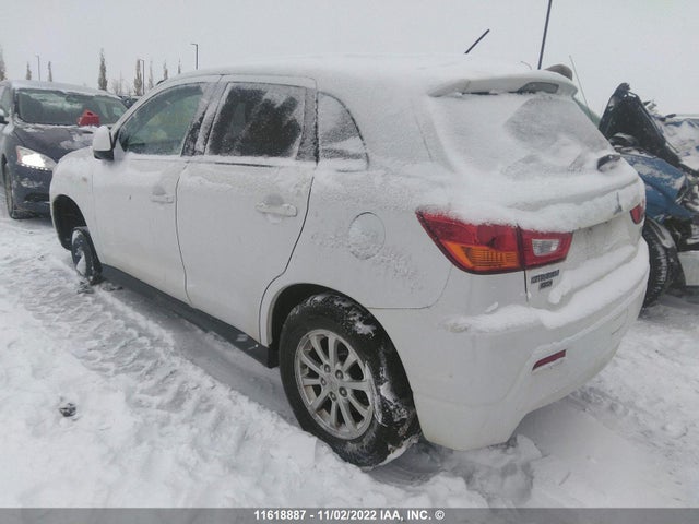 JA4AJ3AU4CZ602138 Mitsubishi RVR SE